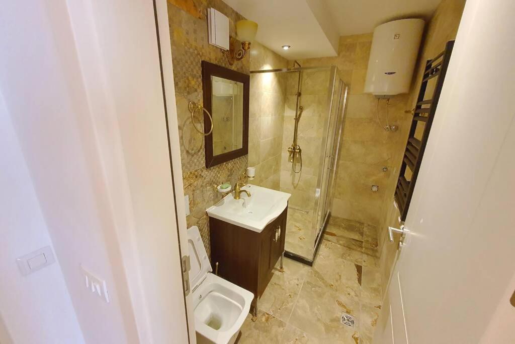 Luxury Green Apartment Prishtinë Ngoại thất bức ảnh