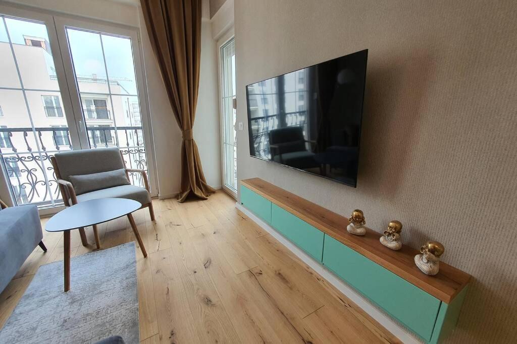 Luxury Green Apartment Prishtinë Ngoại thất bức ảnh