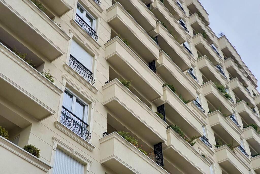 Luxury Green Apartment Prishtinë Ngoại thất bức ảnh